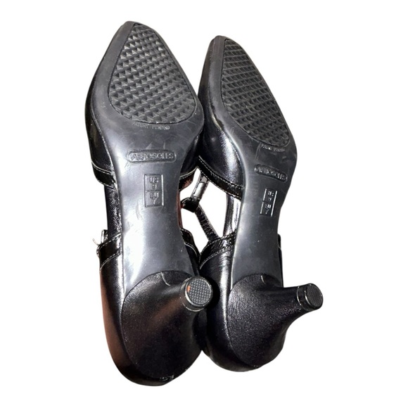 Aerosoles Elegant Women’s Wild Cheery Leather Shoes
Size 9M - Picture 6 of 9